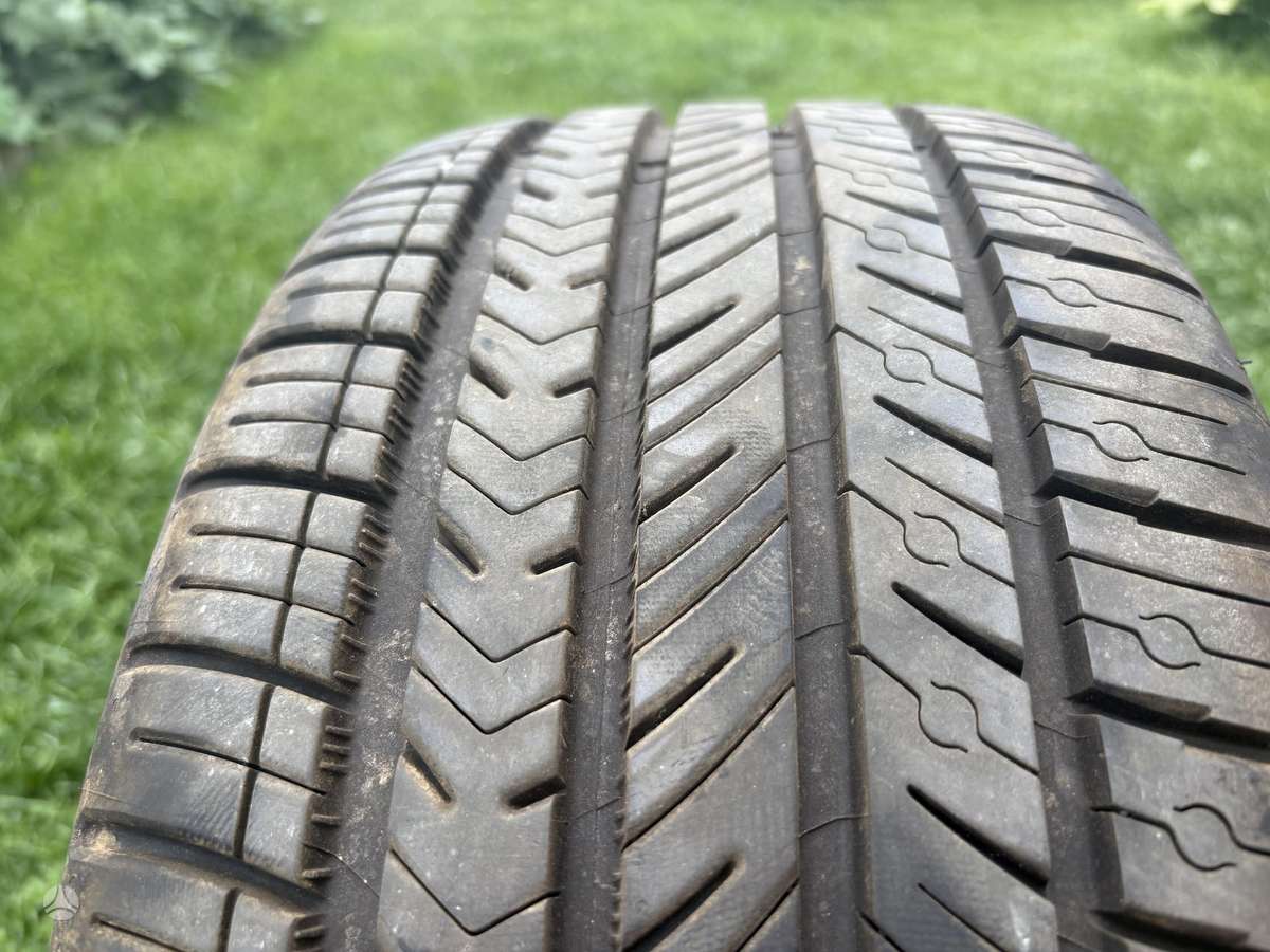 Michelin, всесезонные 225/40 R18