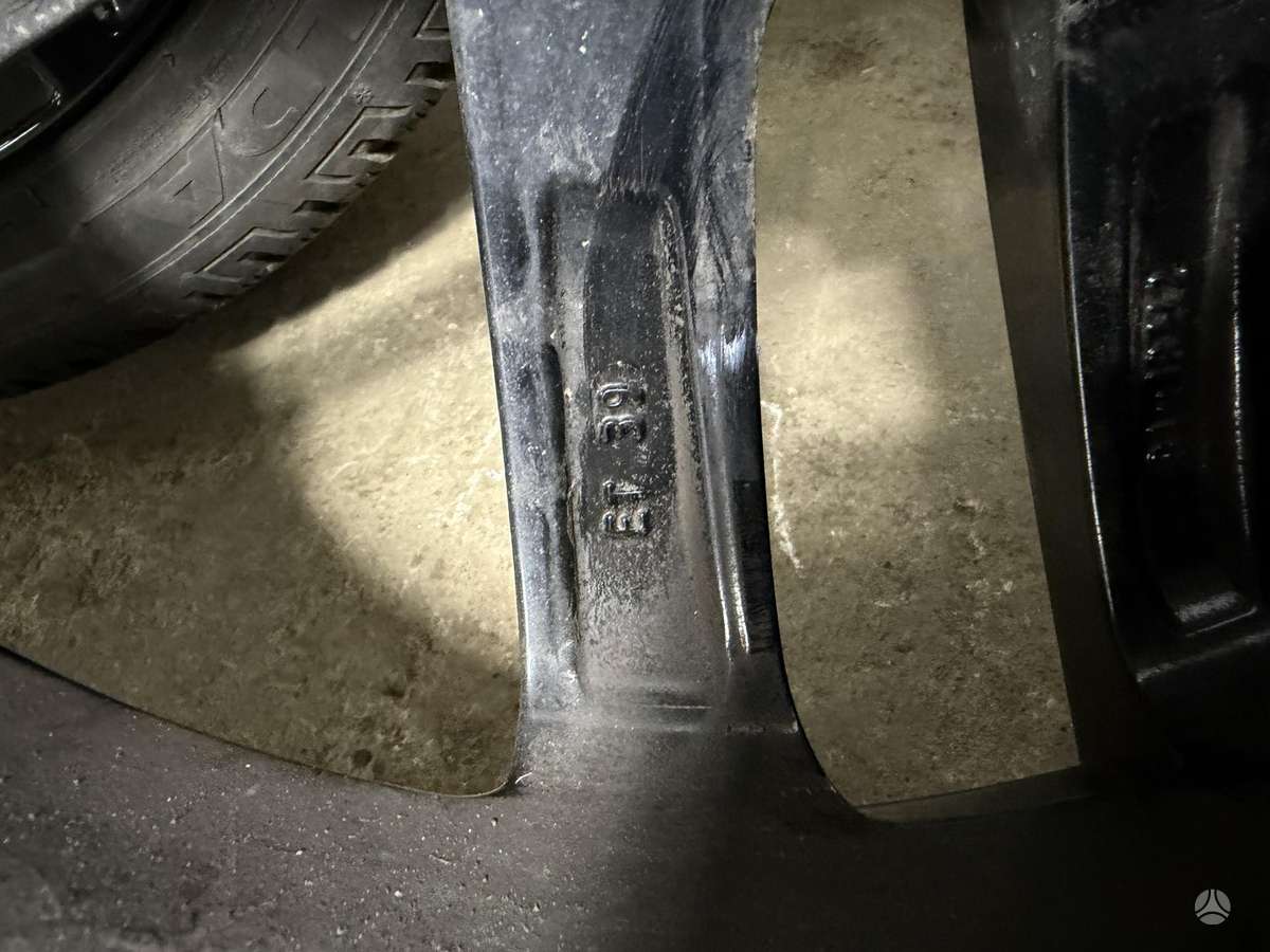 Audi A6, lengvojo lydinio, R18