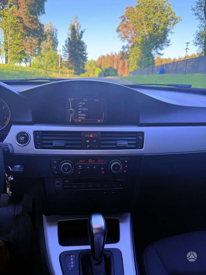 BMW 320, 2.0 l., universalas