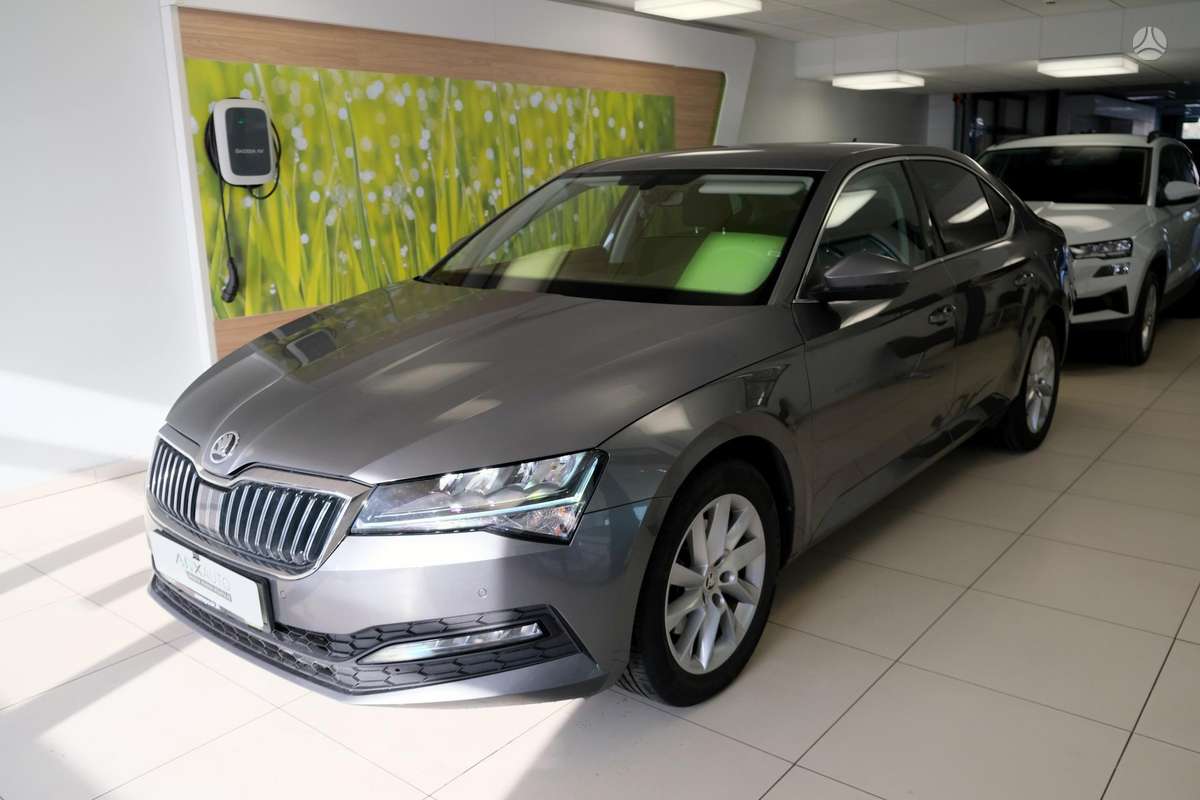 Skoda Superb, 1.5 l., hatchback