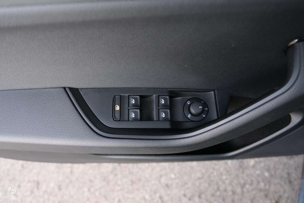 Skoda Superb, 1.5 l., hatchback