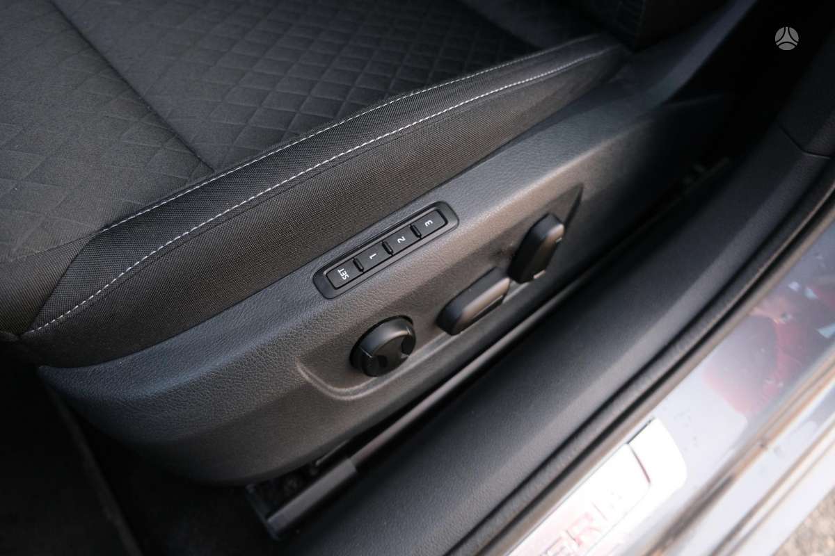 Skoda Superb, 1.5 l., hatchback
