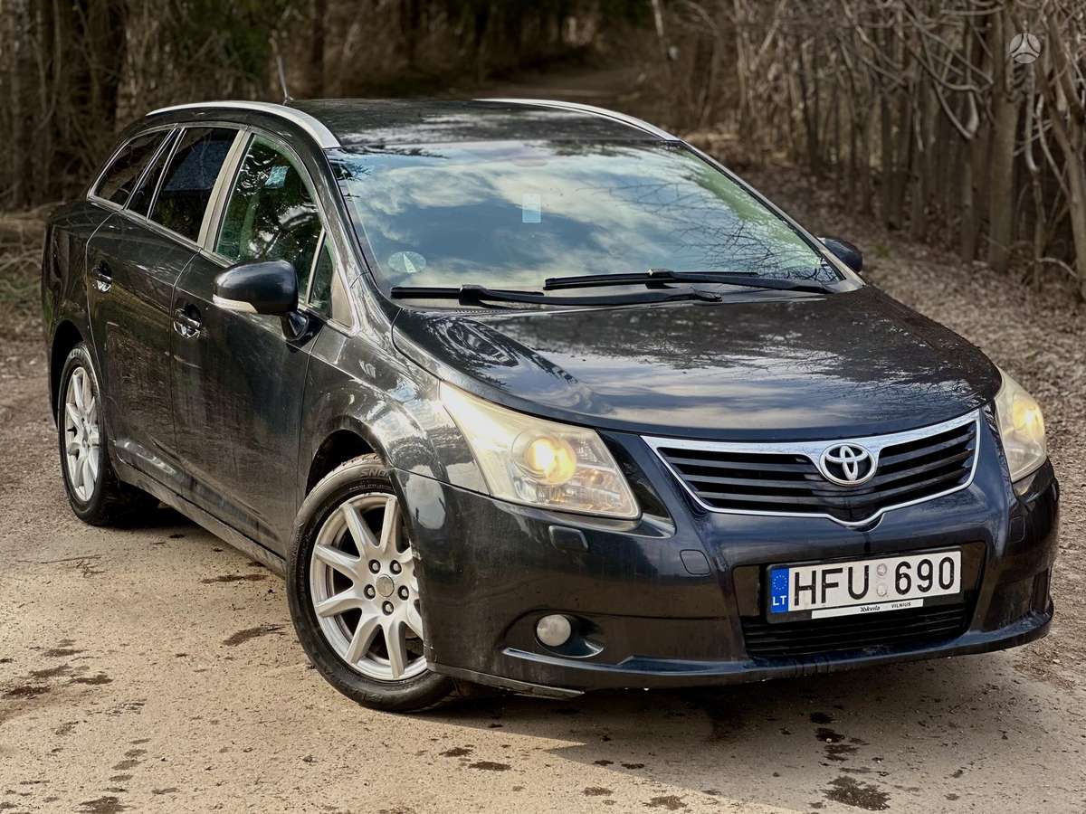Toyota Avensis - 2