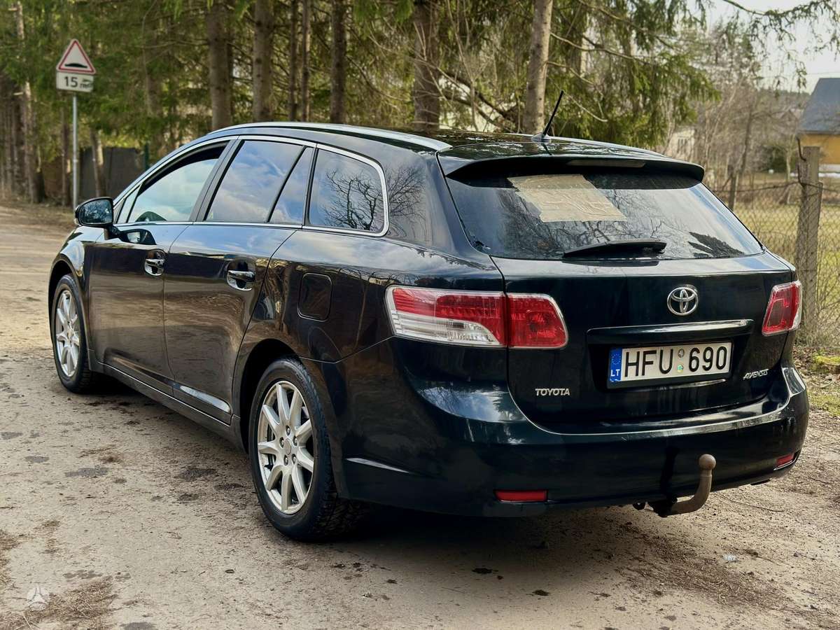 Toyota Avensis - 6