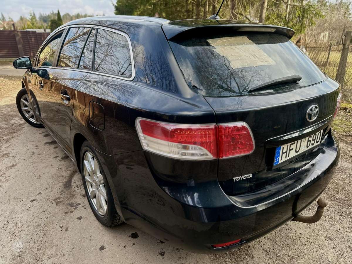 Toyota Avensis - 7