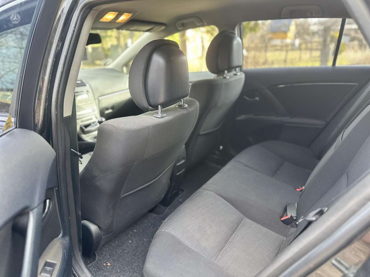 Toyota Avensis, 2.0 l., wagon