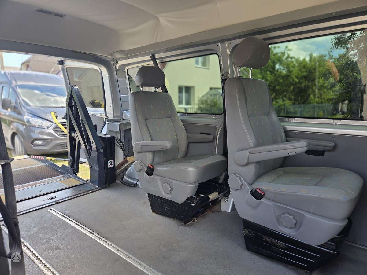 Volkswagen Transporter - 10
