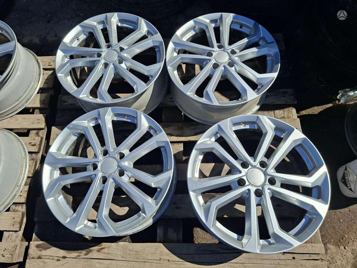 Dezent ET22 7.5J, light alloy, R18