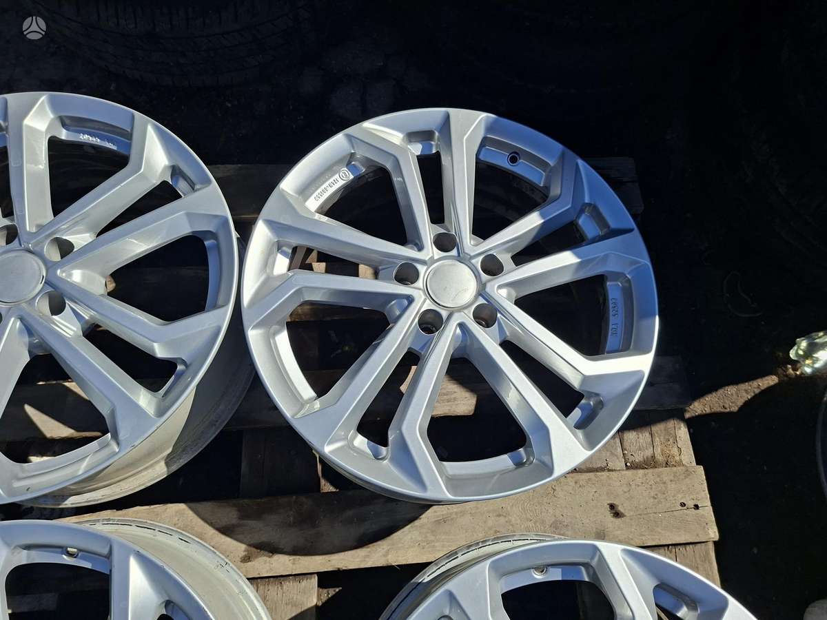 Dezent ET22 7.5J, light alloy, R18