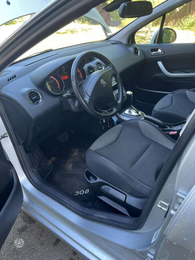Peugeot 308, hatchback