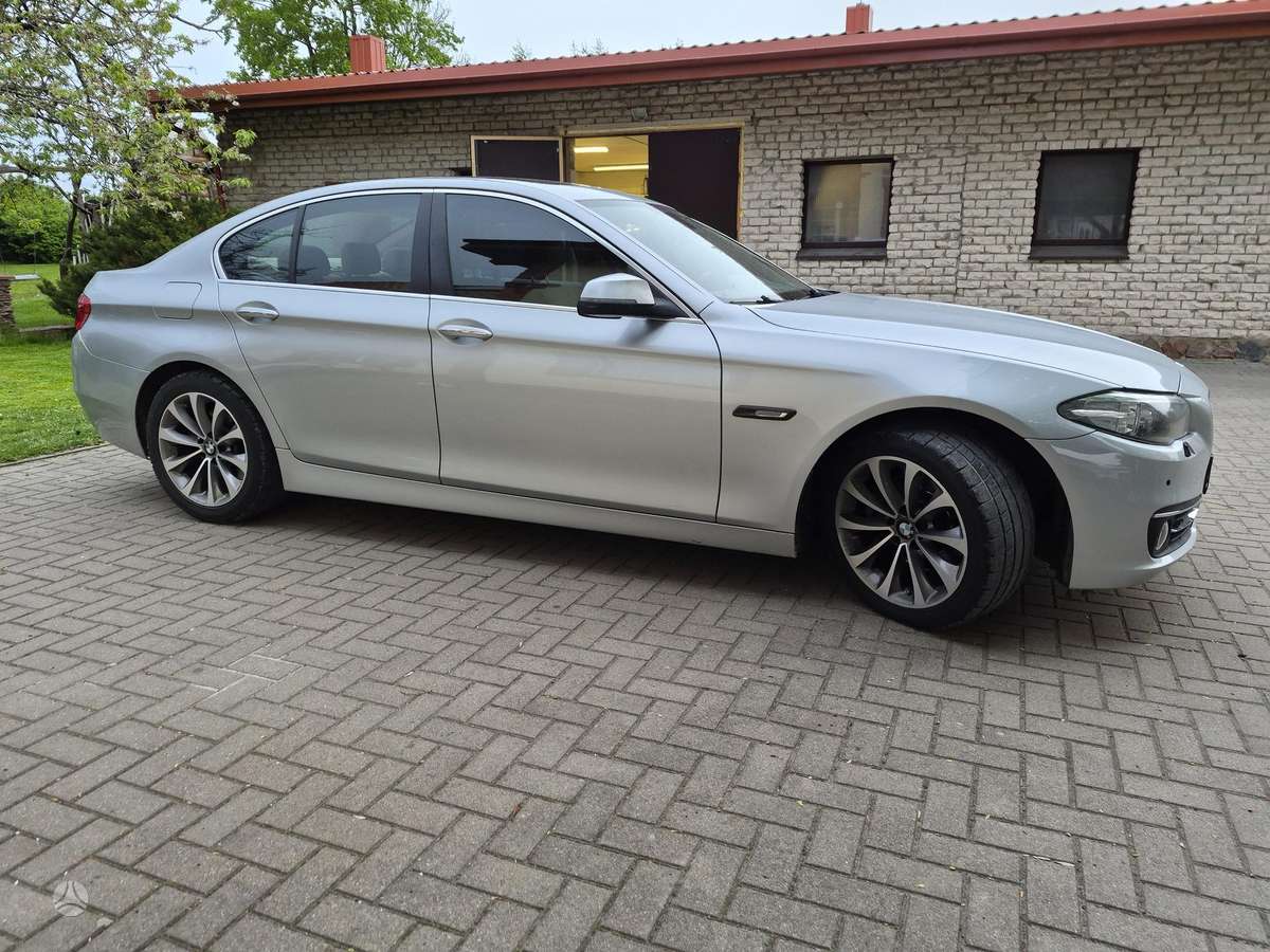 BMW 528, 2.0 l., Седан