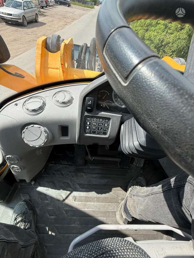 Volvo L45H, frontal loader