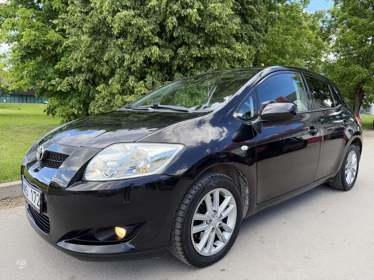 Toyota Auris, 2.0 l., hatchback