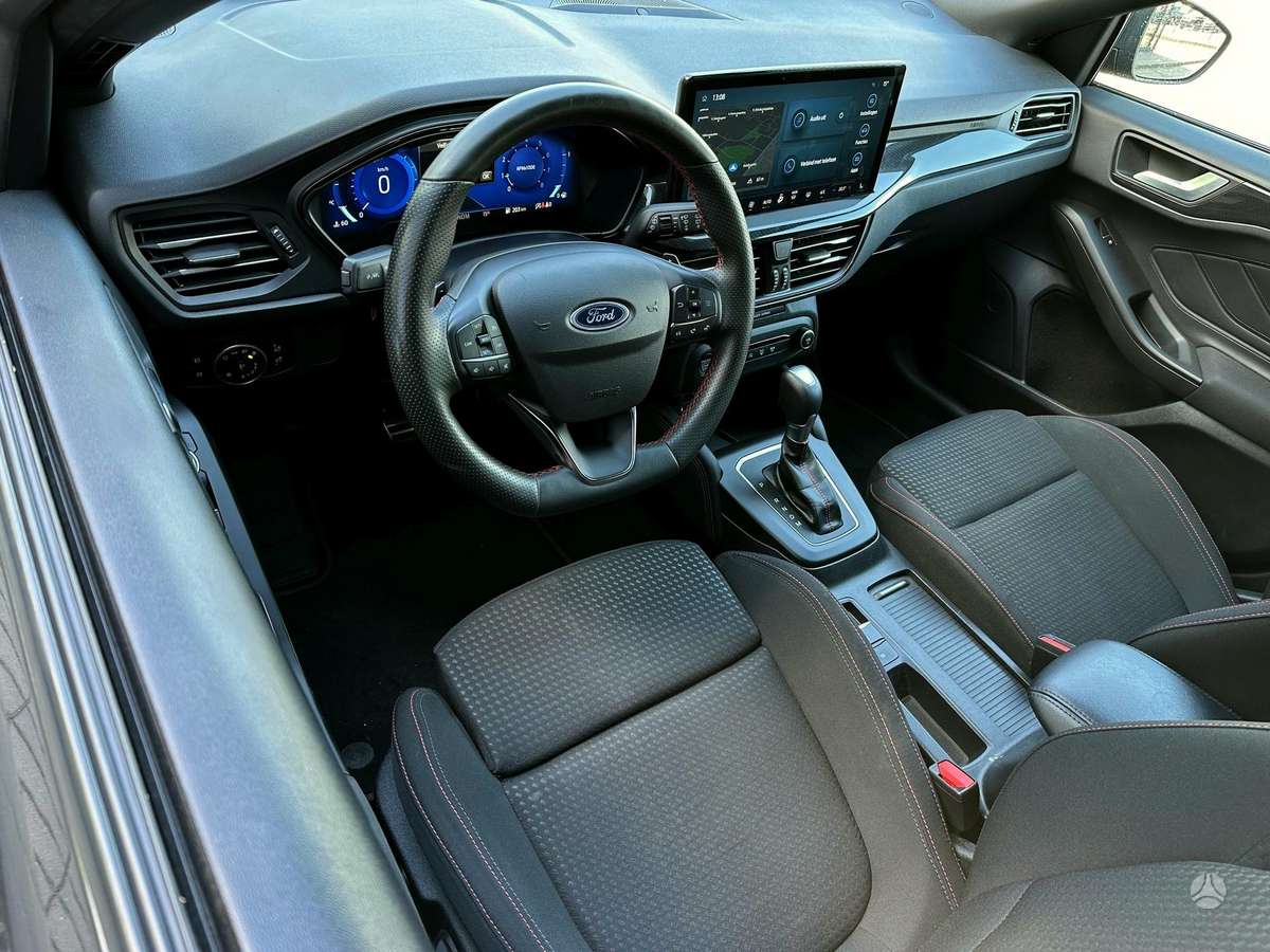 Ford Focus, 1.0 l., Хэтчбек