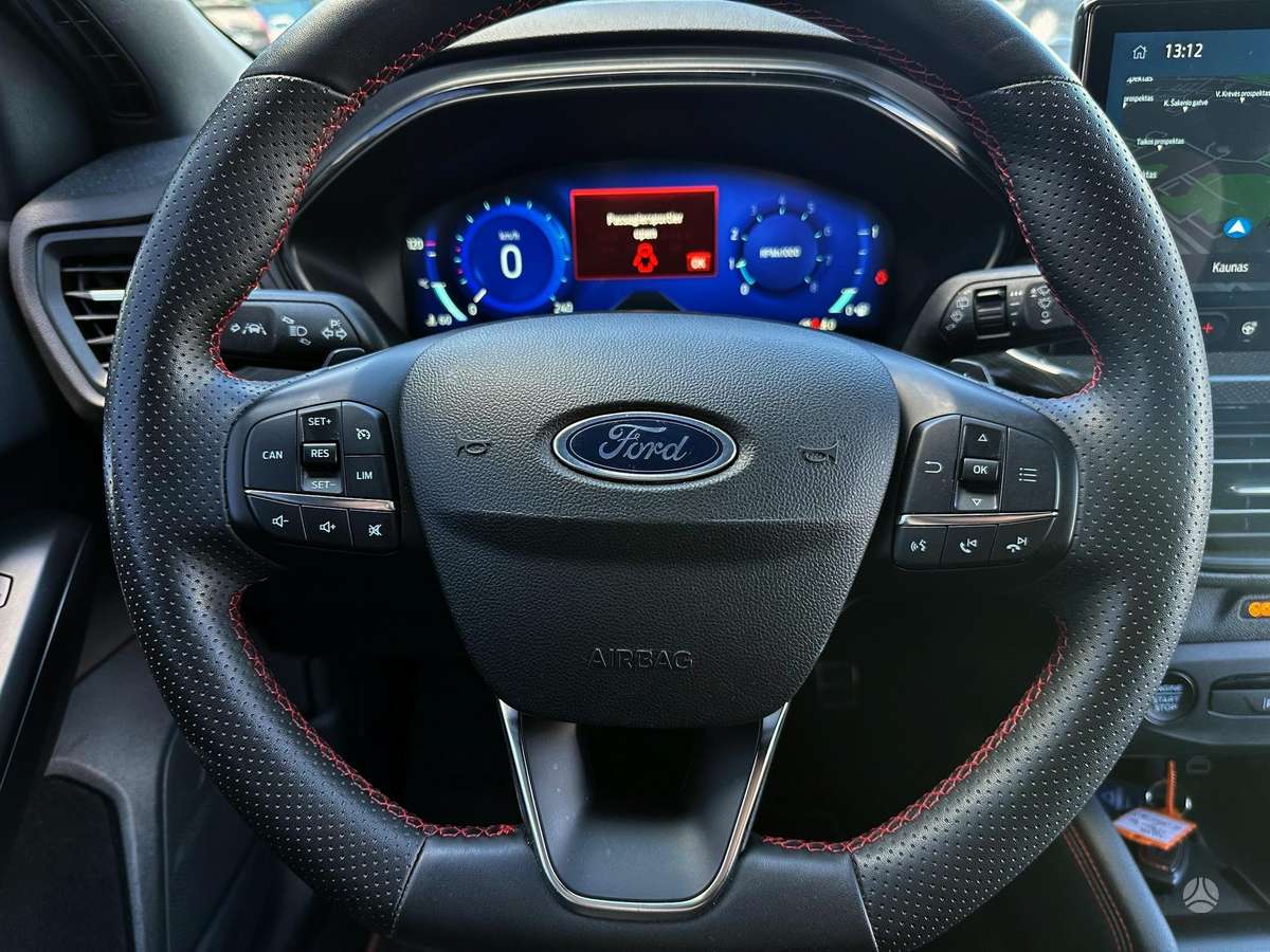 Ford Focus, 1.0 l., Хэтчбек