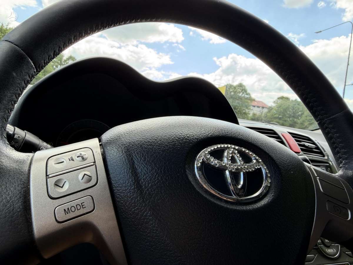 Toyota Auris, 2.0 l., hatchback