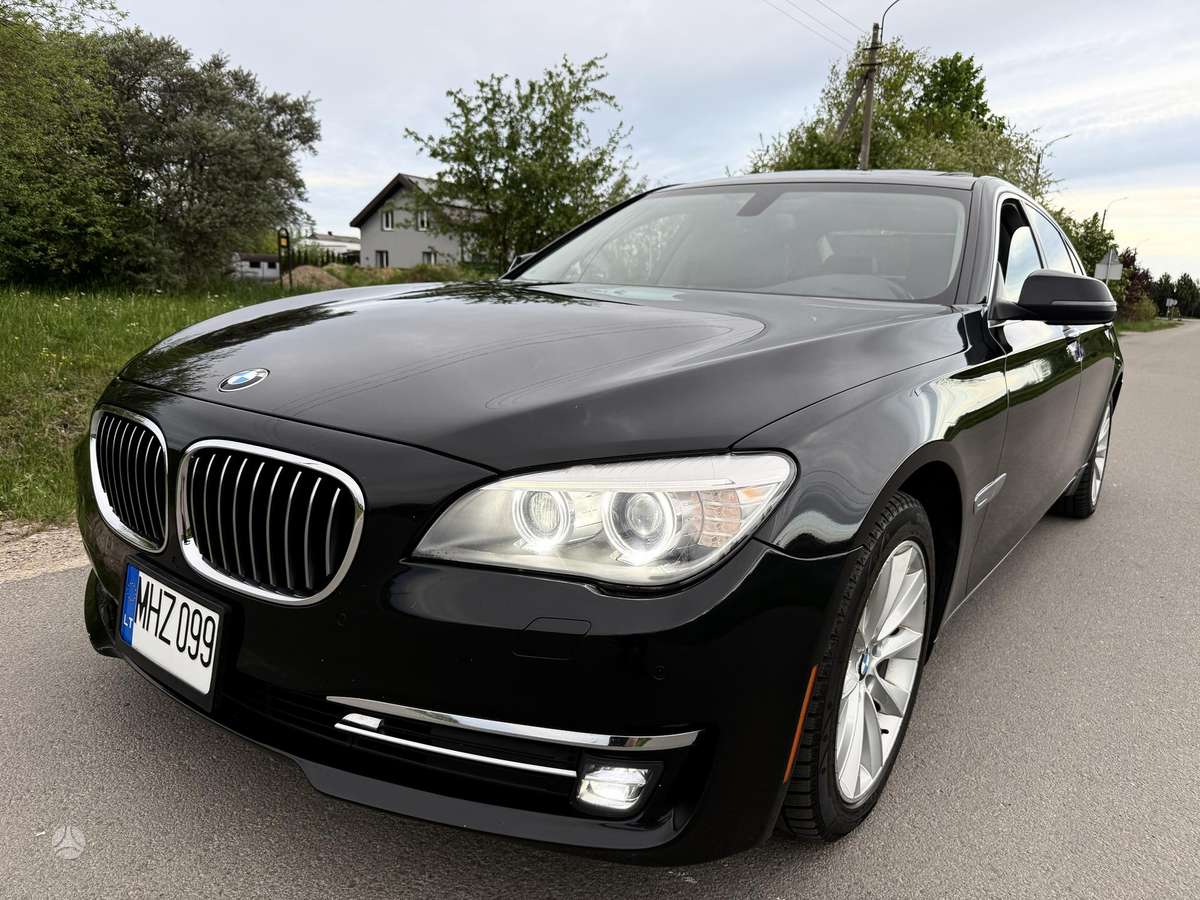 BMW 740, 3.0 l., Седан