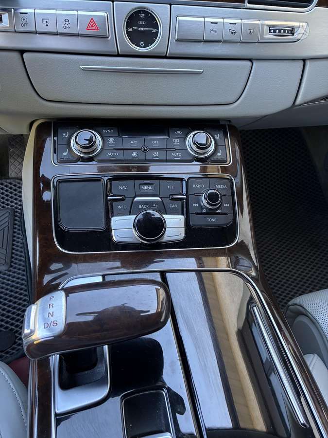 Audi A8 L, 3.0 l., Лимузин