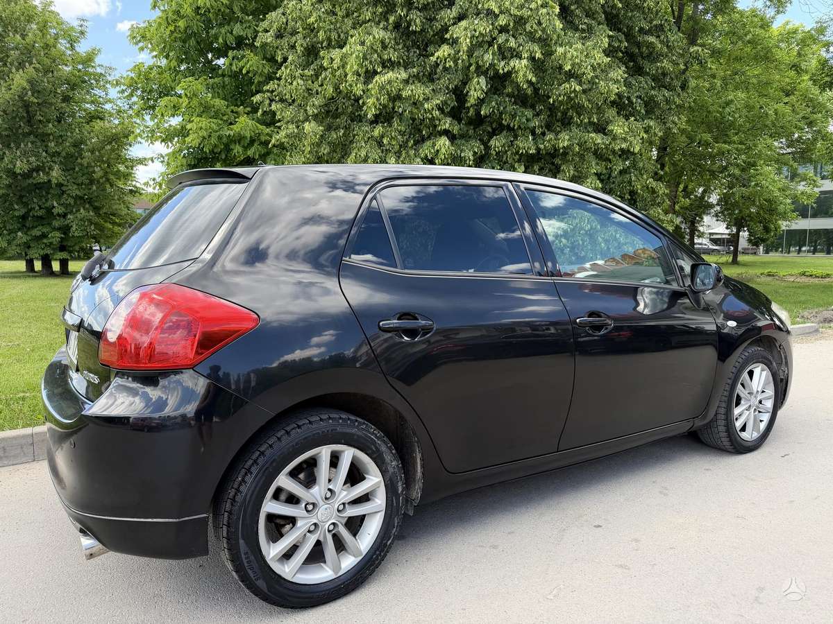 Toyota Auris, 2.0 l., hatchback