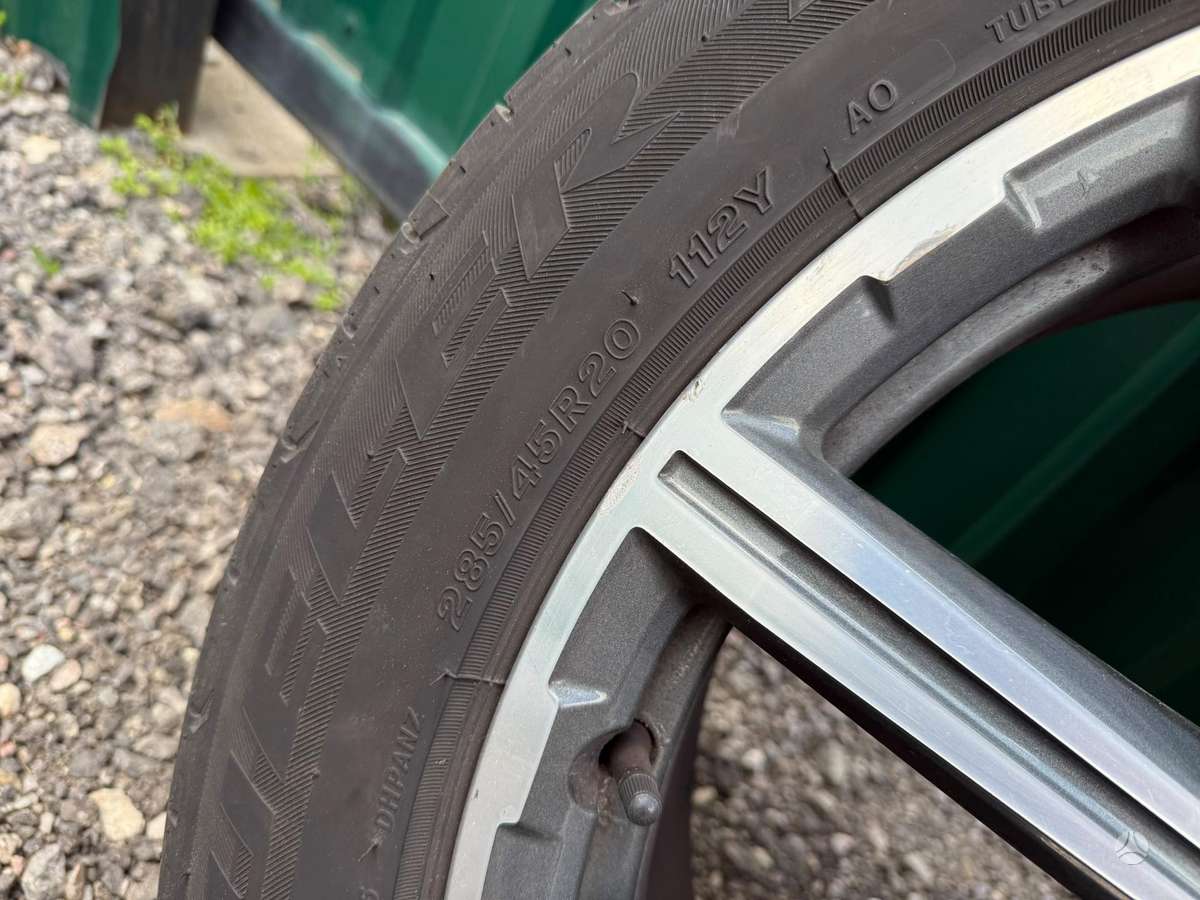 Audi Q7, lengvojo lydinio, R20