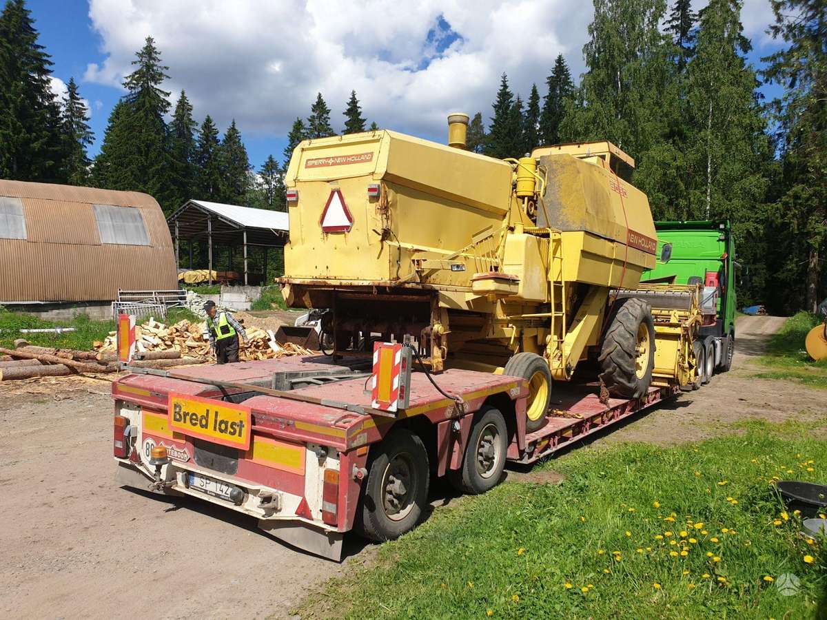 New Holland 8030, комбайны