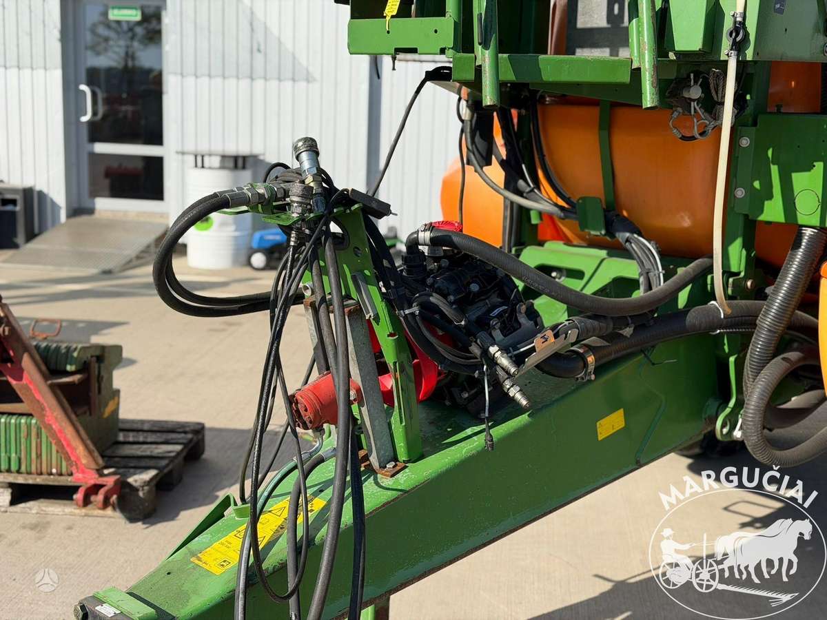 Amazone UX 3200 Special, 3200 ltr, 24, sprayers