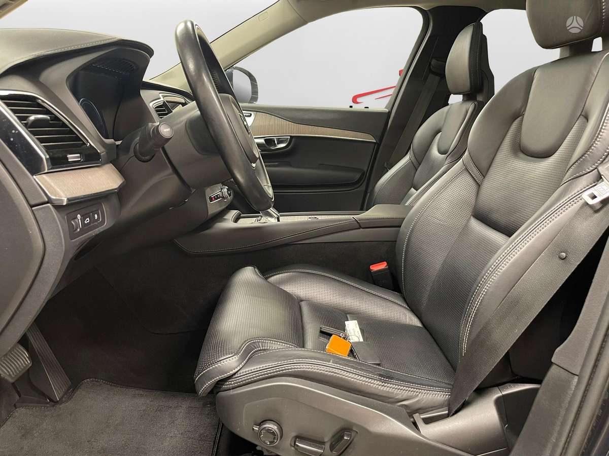 Volvo XC90 - 7