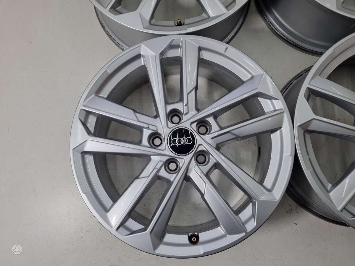 Audi A3 originalūs, lengvojo lydinio, R17