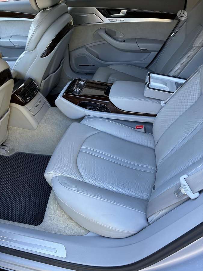 Audi A8 L, 3.0 l., Лимузин