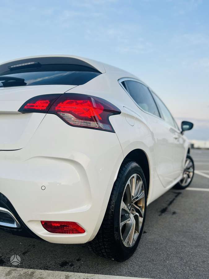 Citroen DS4, 2.0 l., hatchback