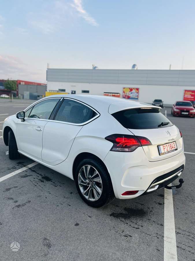 Citroen DS4, 2.0 l., hatchback