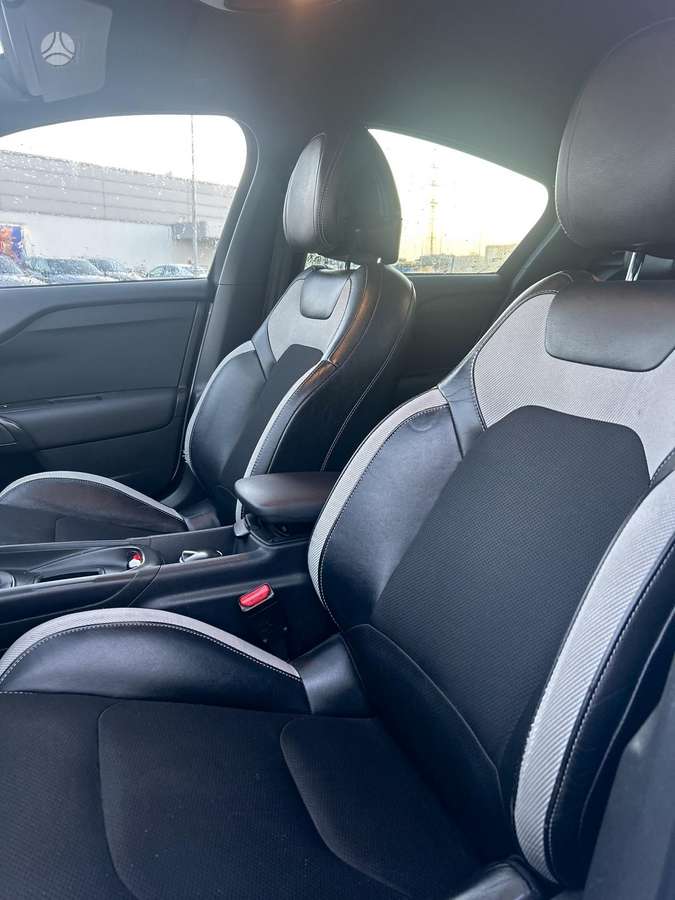 Citroen DS4, 2.0 l., Хэтчбек