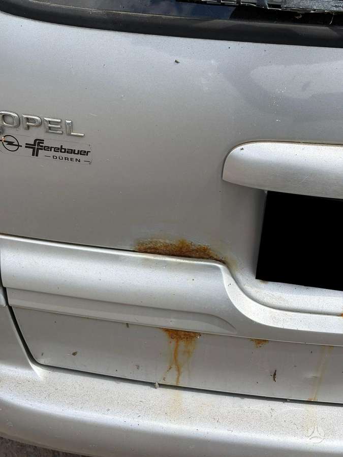 Opel Vectra dalimis