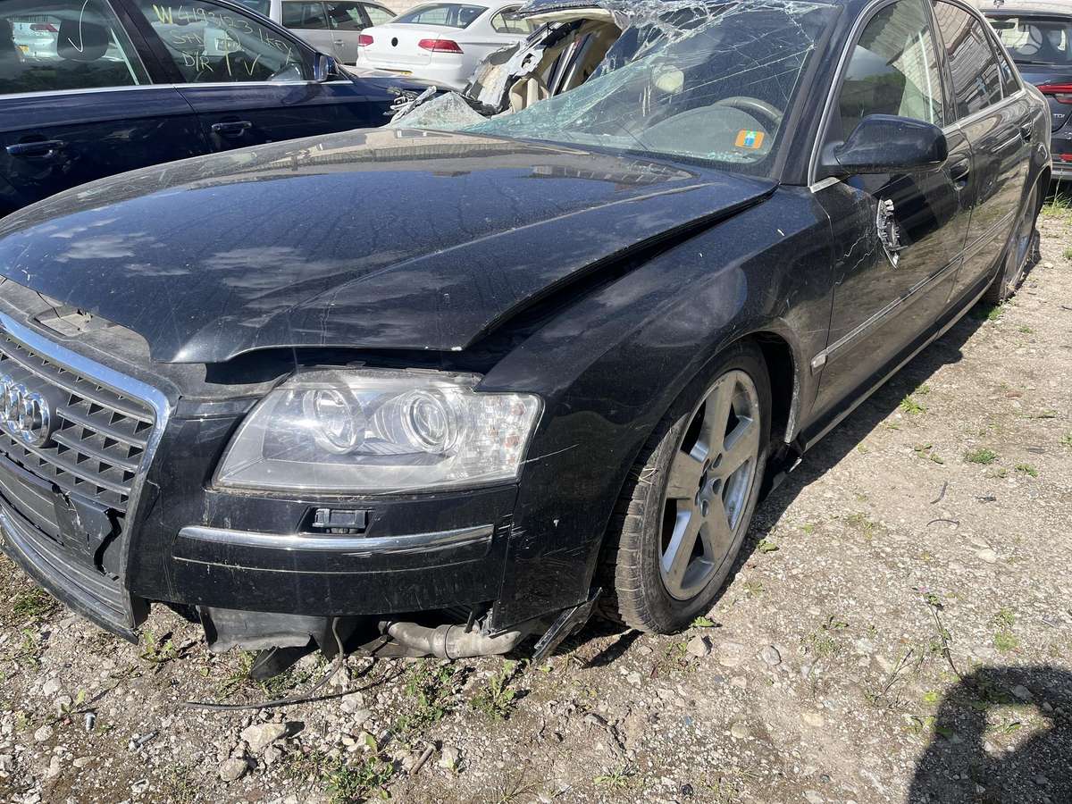 Audi A8 по частям