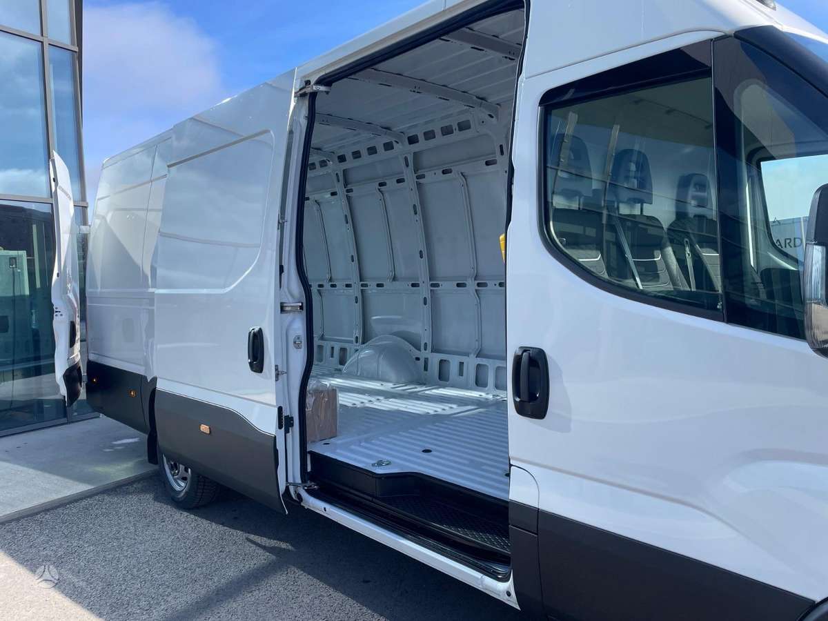 Iveco Daily, cargo van