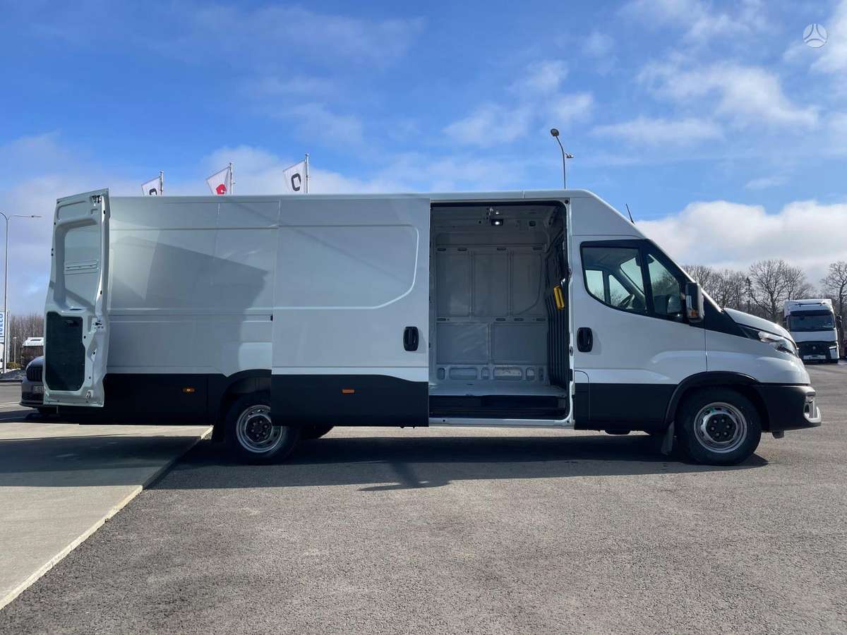 Iveco Daily, cargo van