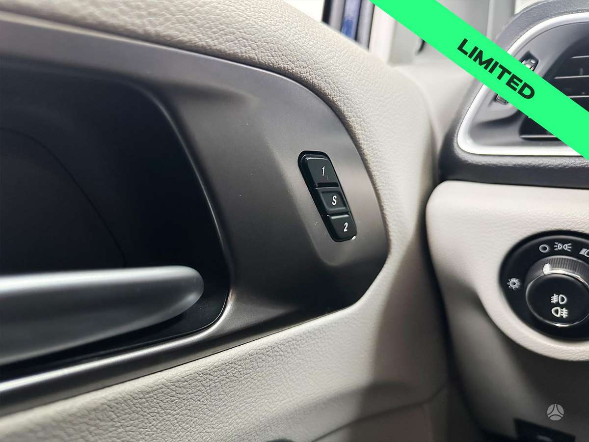 Chrysler Pacifica, 3.6 l., Минивэн