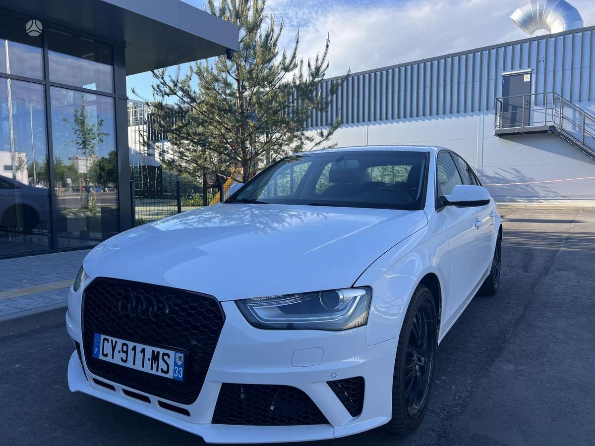 Audi A4, 2.0 l., Седан