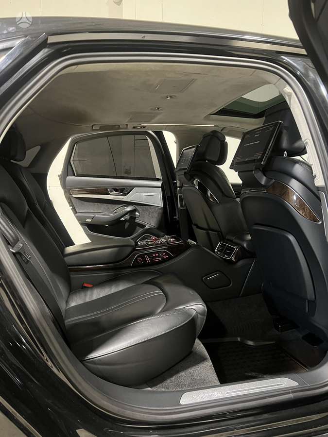 Audi A8 L, 6.3 l., Седан