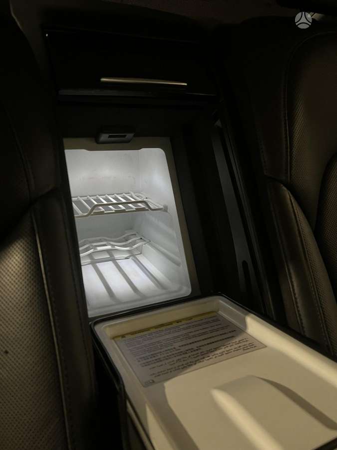 Audi A8 L, 6.3 l., Седан