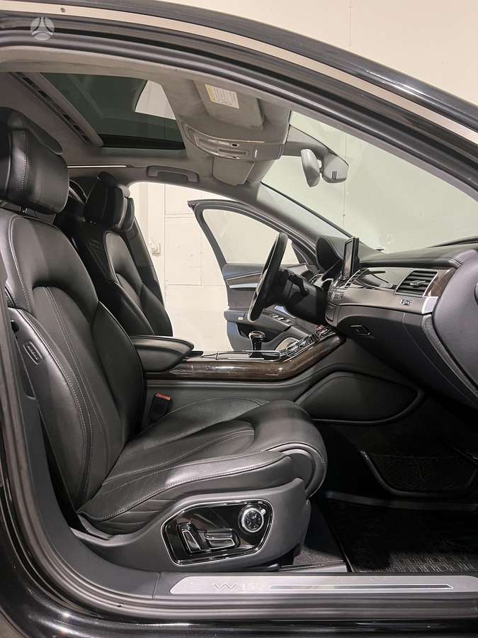 Audi A8 L, 6.3 l., Седан