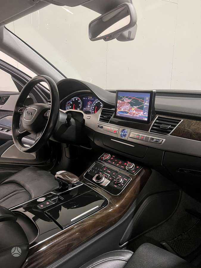 Audi A8 L, 6.3 l., Седан