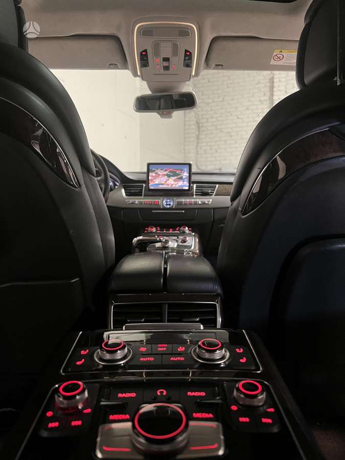 Audi A8 L, 6.3 l., Седан