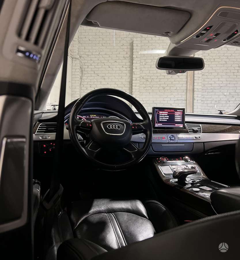 Audi A8 L, 6.3 l., Седан
