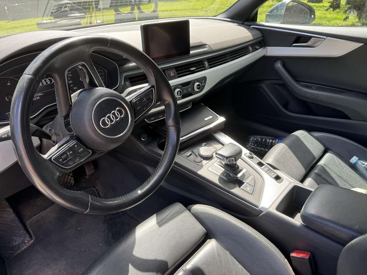 Audi A5, 2.0 l., convertible