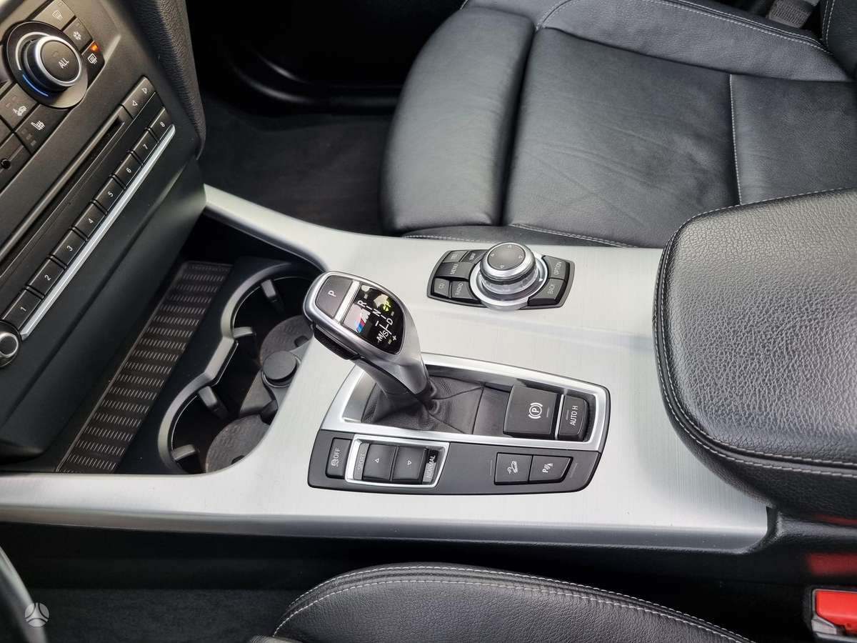 BMW X3, 3.0 l., off-road / crossover