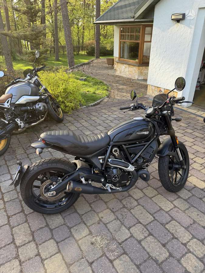 Ducati Scrambler 803cc, street / classic
