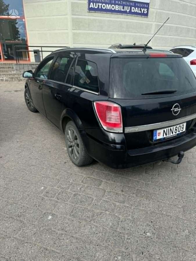 Opel Astra, 1.7 l., hatchback