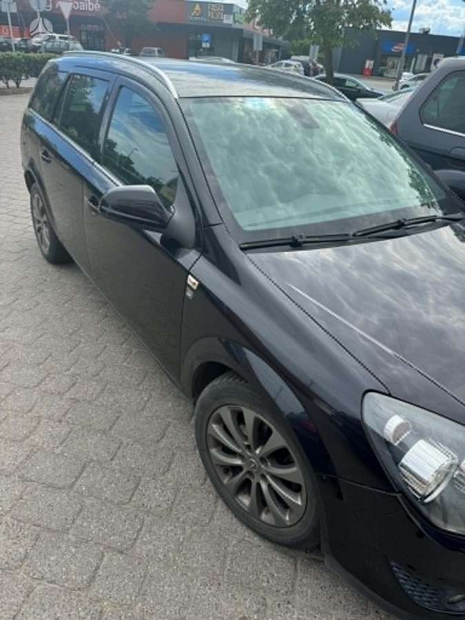 Opel Astra, 1.7 l., hatchback