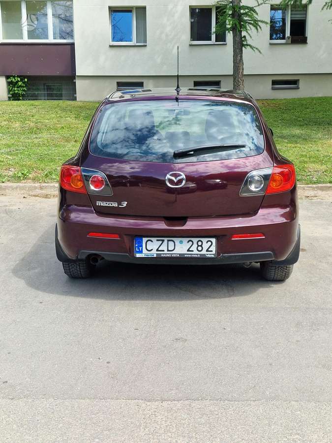 Mazda 3, 1.6 l., hatchback